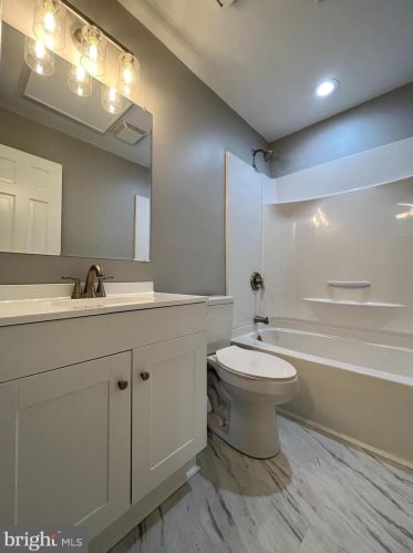 25 Concord Ct, Charles Town WV  25414-5041 exterior