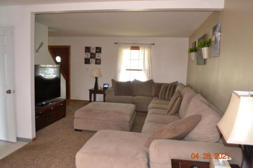 328 Foxmead Dr, Waterford WI  53185-4427 exterior