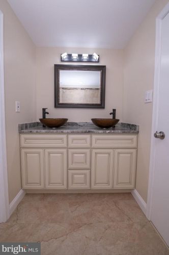 1865 Greymont St, Philadelphia PA  19116-3829 exterior