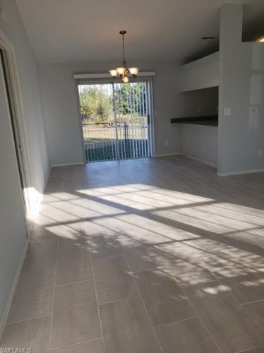 1401 Yvonne Ave, Lehigh Acres, FL 33976-2819