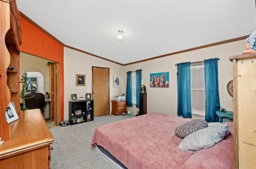 56 Wheatley Rd, North Charleroi PA  15022-3431 exterior