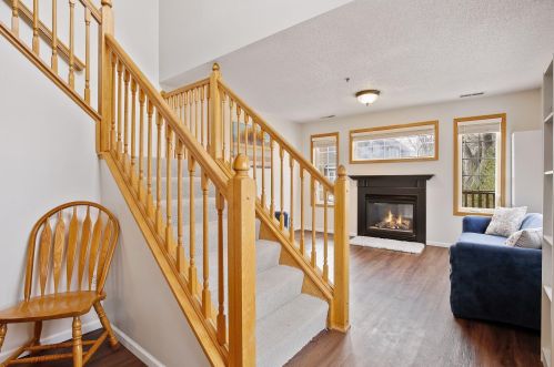7118 Excelsior Way, Minneapolis, MN 55426-1462