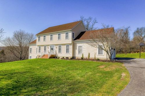 5 Judson Ln, Camp Bell Hall, NY 10916-3205