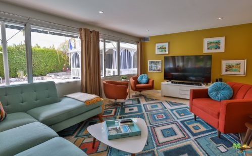 1135 Sunrise Way, Palm Springs CA  92262-5310 exterior