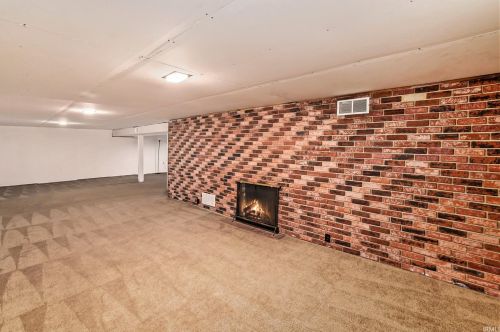 2115 Sarah St, Mishawaka IN  46545-6248 exterior