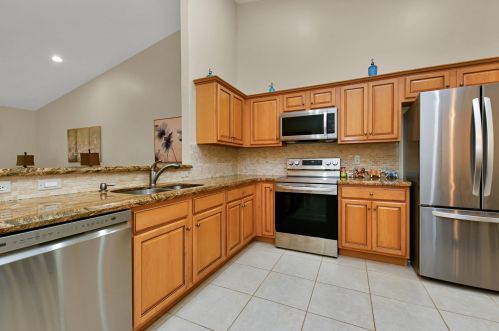 12079 Napoli Ln, Boynton Beach, FL 33437-2026
