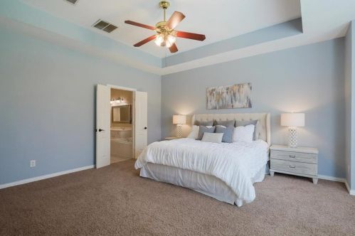 5216 Water Oak Dr, Lewisville TX  75028-1099 exterior