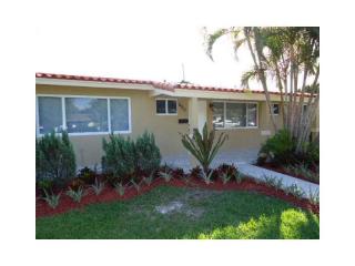5011 94th Ct, Miami, FL 33165-6425