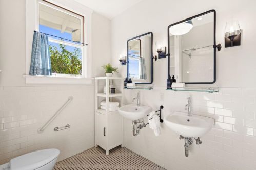 210 Eucalyptus Ave, South San Francisco CA  94080-2455 exterior