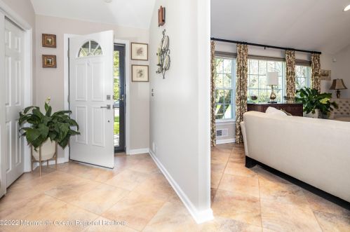 361 Dwight Rd, Middletown NJ  07748-3074 exterior