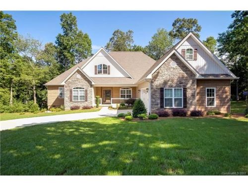 135 Stallion Ln, Statesville, NC 28625-1664