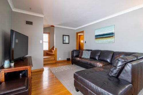 8237 Lorraine Pl, Milwaukee, WI 53222-4848
