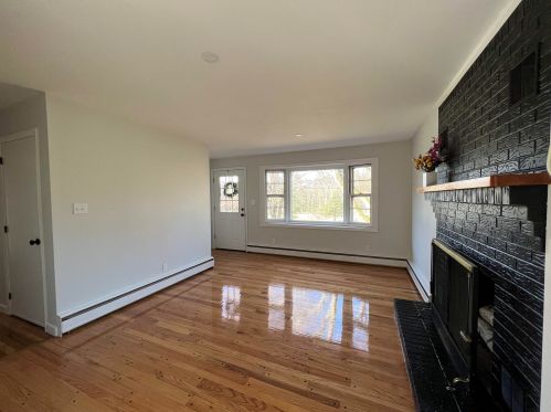 889 Northfield Rd, Hinsdale NH  03451-2507 exterior