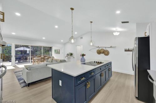 852 Rabbit Rd, Sanibel FL  33957-3018 exterior