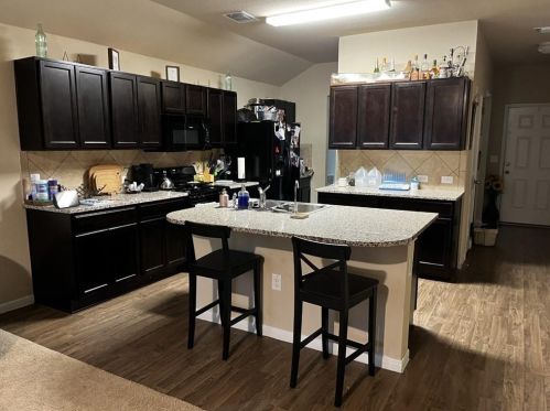 19521 Great Falls Dr, Webberville TX  78653 exterior