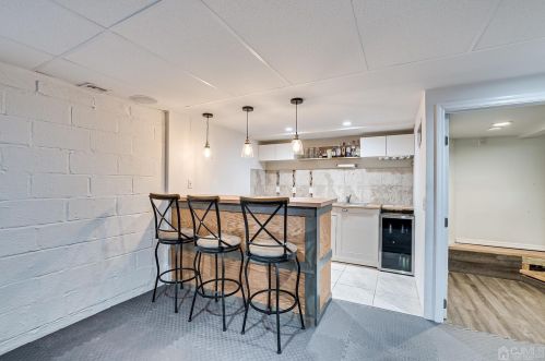 9 Madeline Ave, East Brunswick NJ  08816-3836 exterior