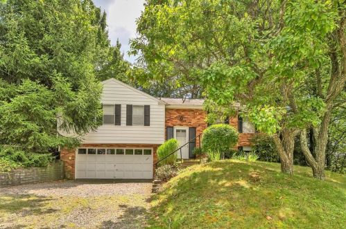 365 Iroquois Ave, Pittsburgh, PA 15237-4724