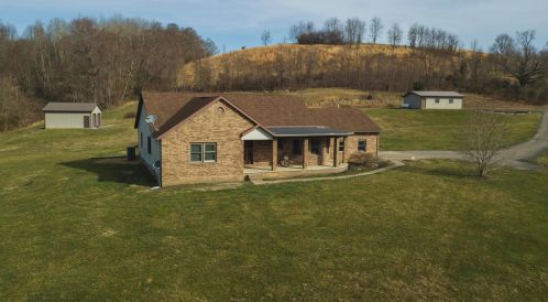 16900 Thompson Ridge Rd, Laurelville OH  43135-9238 exterior