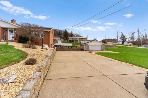 127 Glenn Ln, West Brownsville, PA 15417-8708