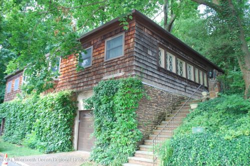 142 Washington Ave, Atlantic Highlands, NJ 07716-1543