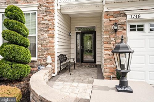 1748 Renaissance Blvd, Yardley, PA 19067-6446