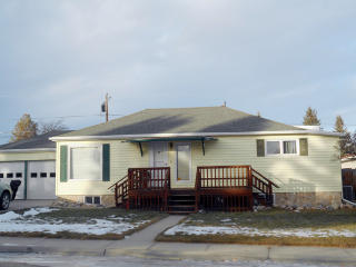 132 Sunset Ave, Buffalo, WY 82834-2312