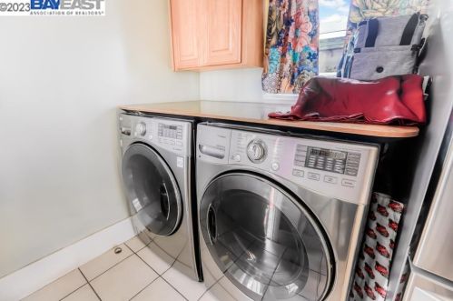 2708 Humboldt Ave, Oakland CA  94602-3635 exterior