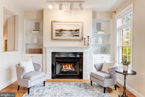 12158 Chancery Sta Cir, Herndon VA 20190-5803 exterior