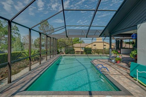 6017 Pier Pl Dr, Lakeland FL 33813-3786 exterior