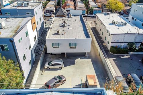 5743 Klump Ave, North Hollywood CA  91606-3619 exterior