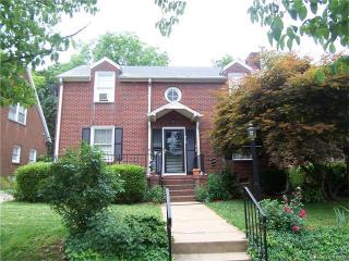 416 Race St, Statesville, NC 28677-3914