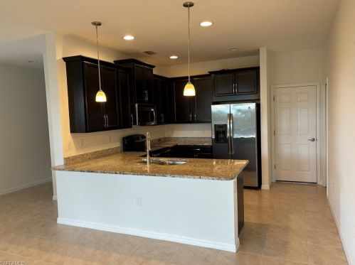 10810 Alvara Way, Bonita Springs FL  34135-5386 exterior