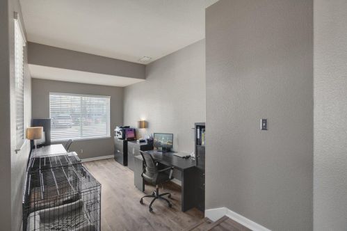 1413 Casablanca Cir, Gilroy CA 95020-7467 exterior