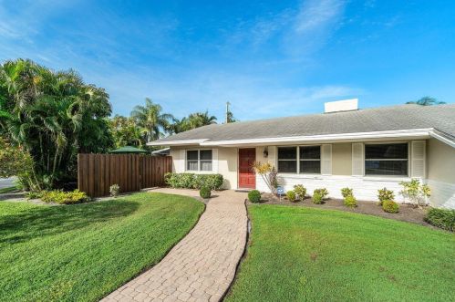 750 Heron Dr, Delray Beach FL  33444-1924 exterior