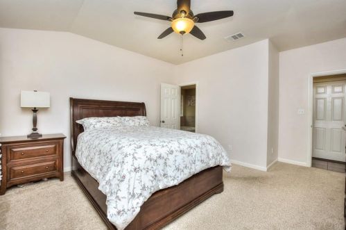 30119 Drifting Meadow Dr, Georgetown TX 78628-3716 exterior