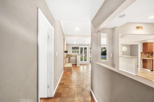 6450 Aldea Ave, Van Nuys CA  91406-5401 exterior