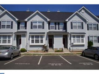 206 Blossom Cir, South Brunswick, NJ 08810-2402