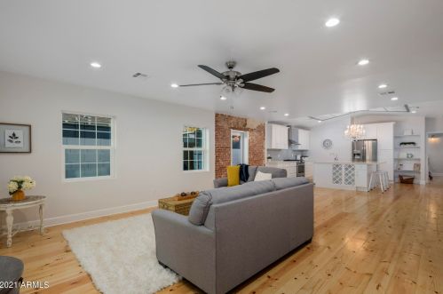 2621 10th St, Phoenix AZ  85006-1017 exterior