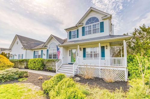 14 Apple Cider Ln, Center Moriches, NY 11934-1518