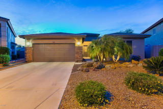 2142 Redbird Dr, Phoenix, AZ 85085-8709