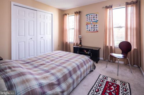 314 American Eagle Ct, Trenton NJ 08648-2558 exterior