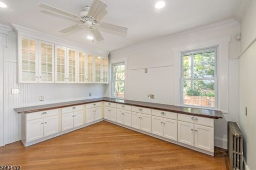 422 Grove St, Montclair NJ  07043-2228 exterior