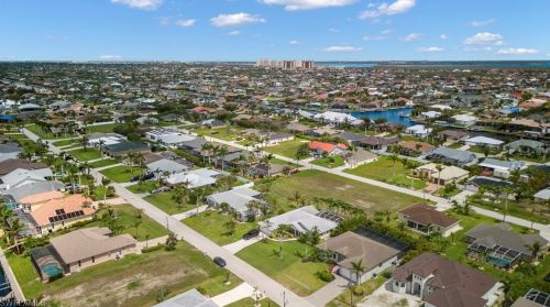 2402 50 St, Cape Coral FL  33914-6792 exterior