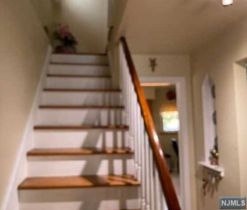 71 Jasper Ave, Teaneck NJ  07666-3816 exterior