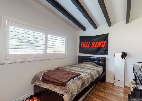 7076 Newbury Ave, San Bernardino CA  92404-6441 exterior