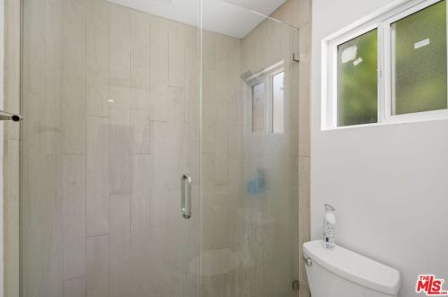 4841 Tyrone Ave, Van Nuys CA 91401-5126 exterior