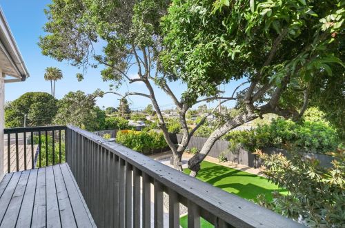 4031 Datcho Dr, San Diego CA 92117-4621 exterior