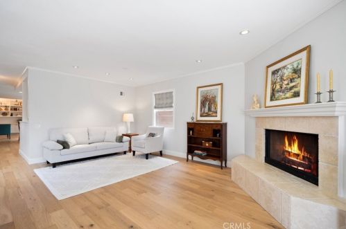 227 17th St, Seal Beach, CA 90740-6518