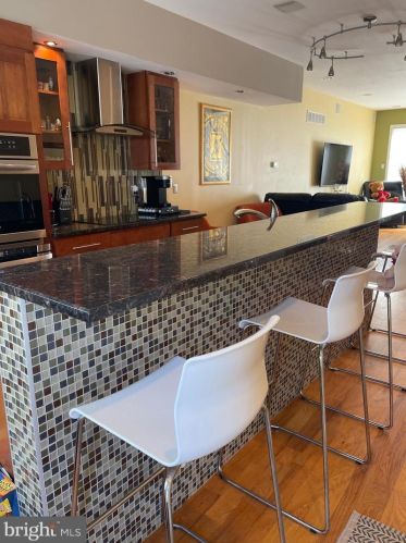 439 Krams Ave, Philadelphia PA  19128-3309 exterior