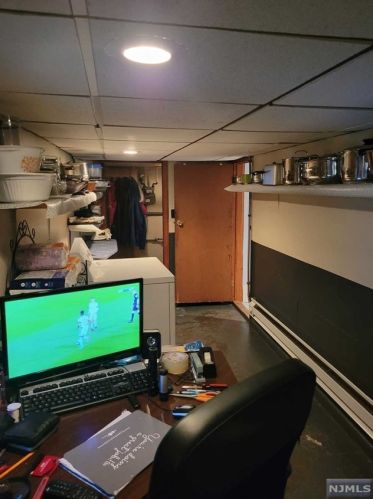 166 Carbon St, Paterson NJ 07522-1209 exterior